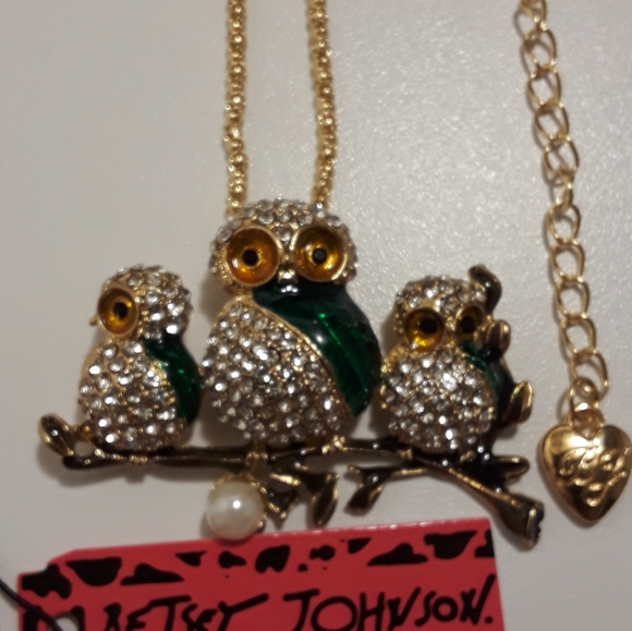 Betsey Johnson owl necklace brand new with tag - Picture 3 of 4